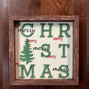 🎄2/$16 Green and Red Christmas Wall Decor